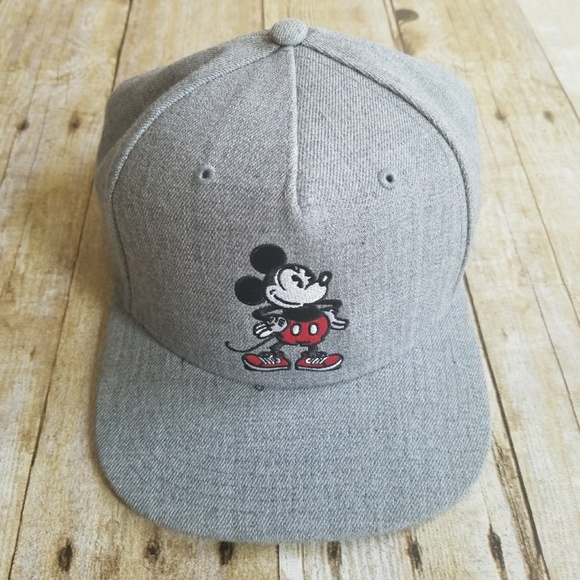 vans mickey mouse cap